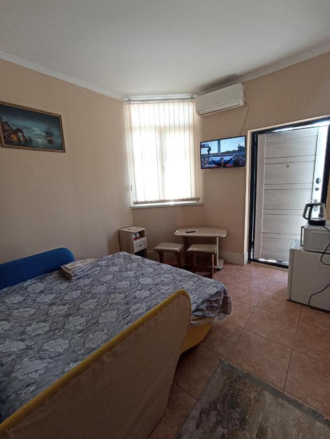 Hotel By The Sea Rozetta Sukhumi Exteriör bild